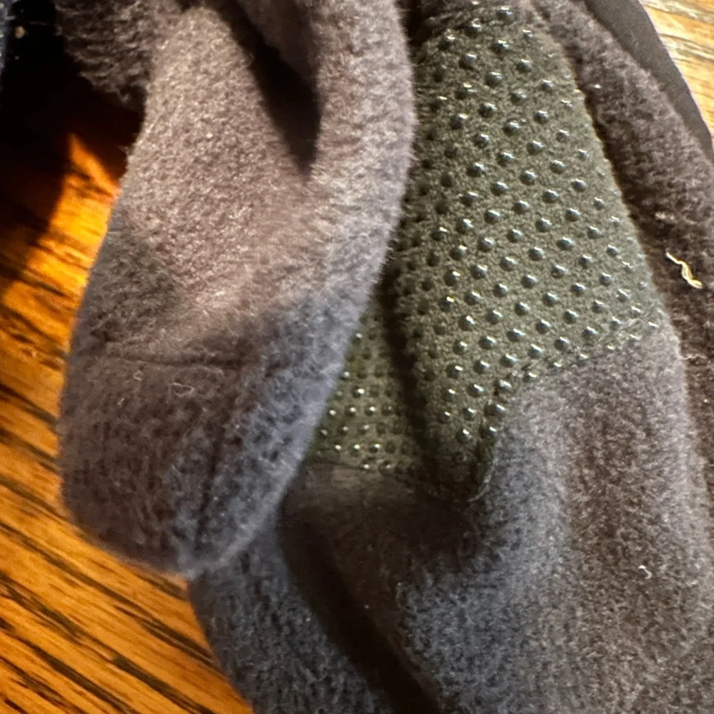 The North face youth black mittens